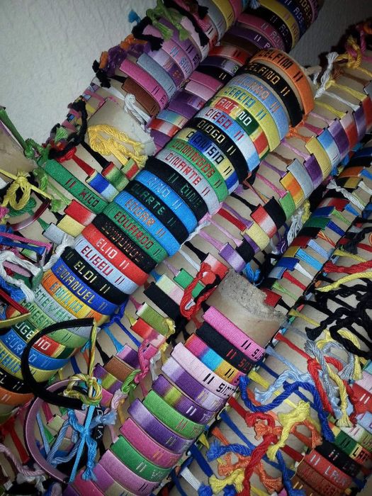 Pulseiras com nomes clubes signos