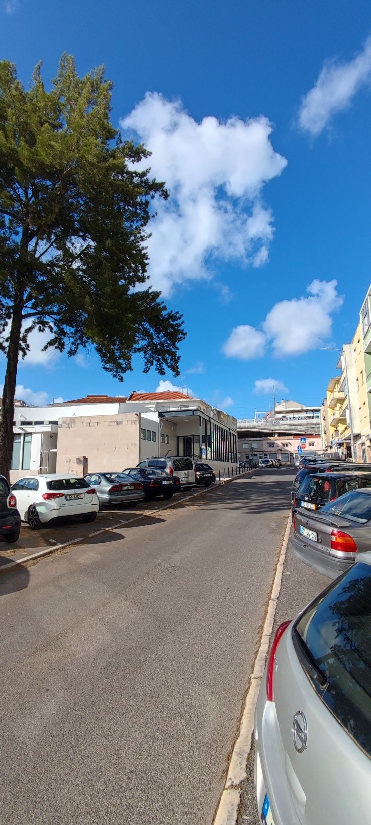 Vende-se Loja Queluz