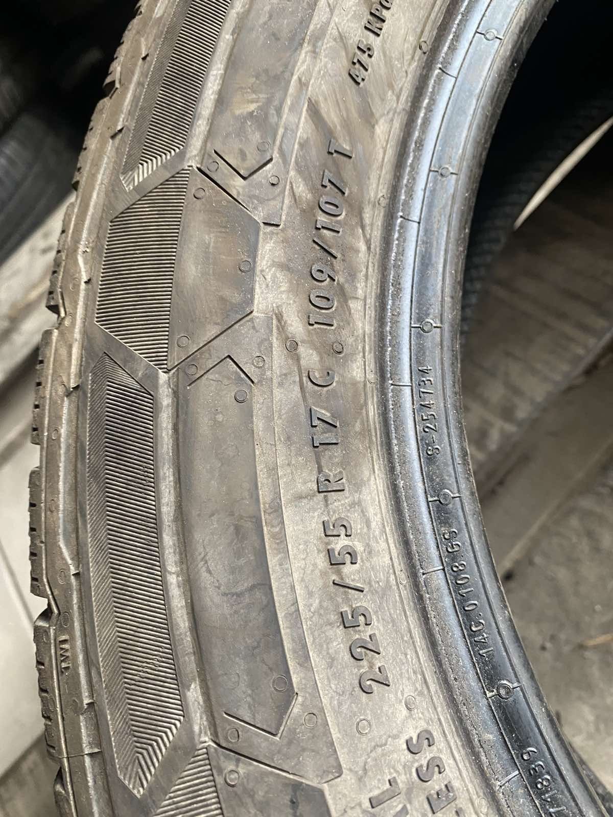 225.55.17c Continental 1шт зима БУ склад шины резина из Европы 55 R17с