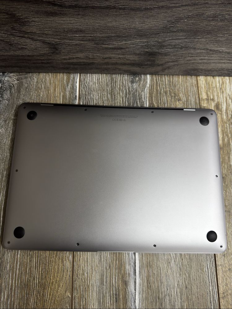 Macbook Air 13 M1 8/256