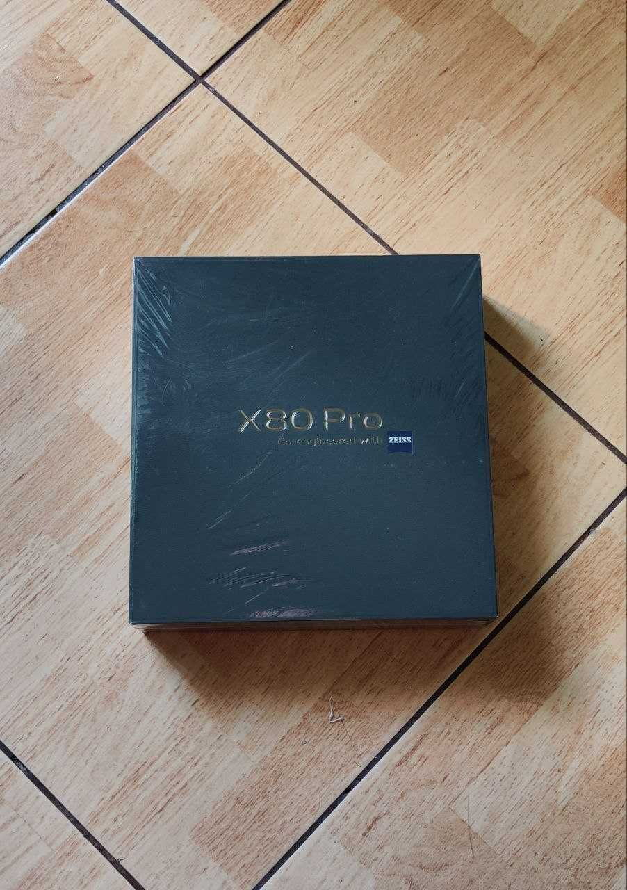 Vivo X80 Pro 5G 12/256Gb Cosmic Black Global Version