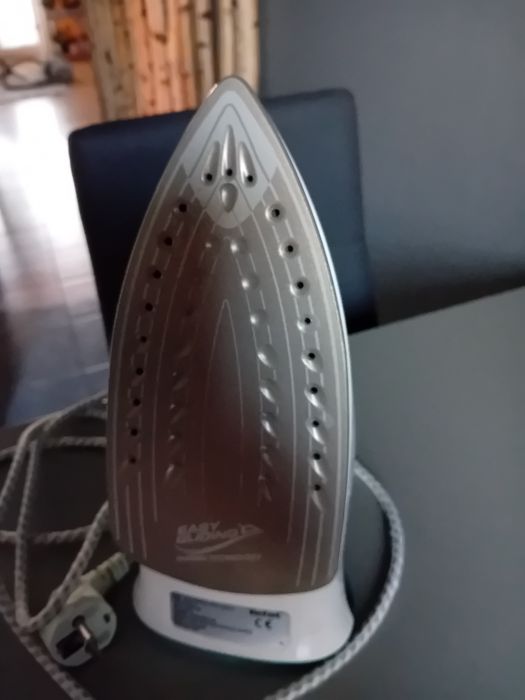 Tefal ceramiczne zelazko parowe