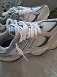 New balance 9060 tamanho 38