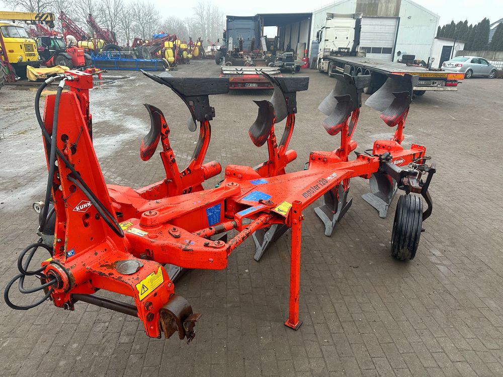 Pług obrotowy Kuhn  Master 120 4 skibowy SUPER STAN