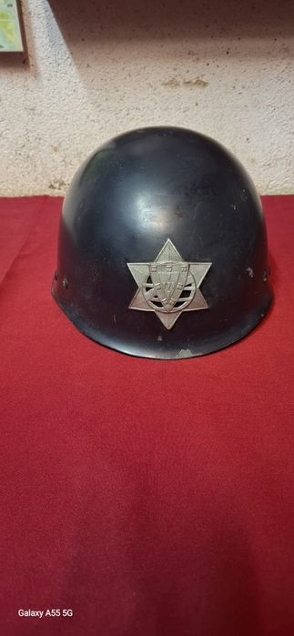 Capacete militar da Polícia Segurança Pública