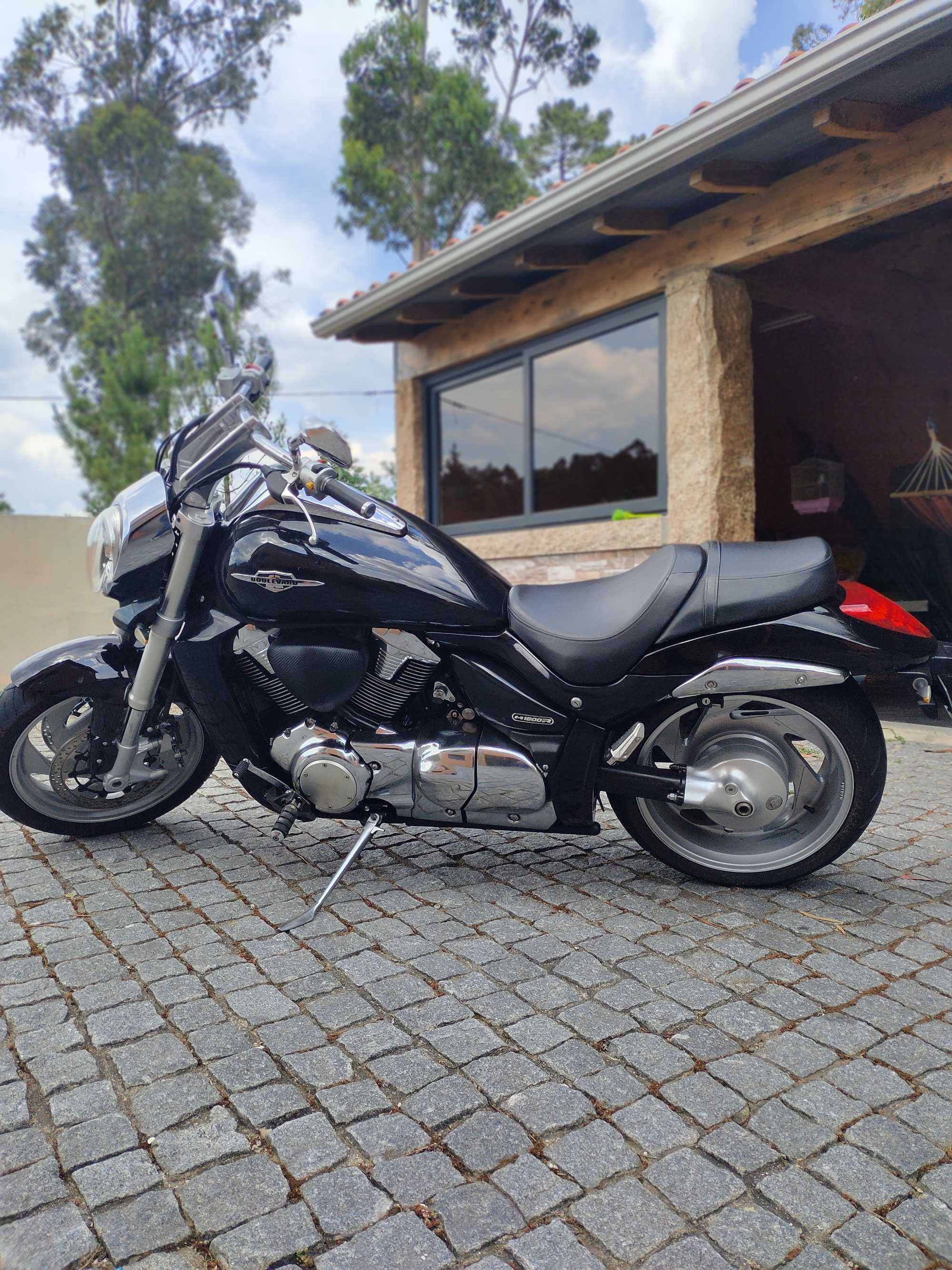 Suzuki intruder VZR 1800R