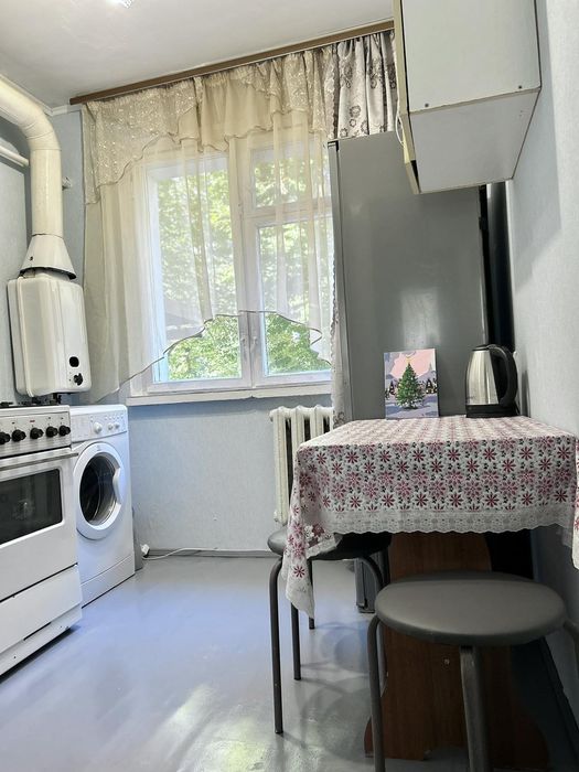 3-кімнатна р-н. Польова