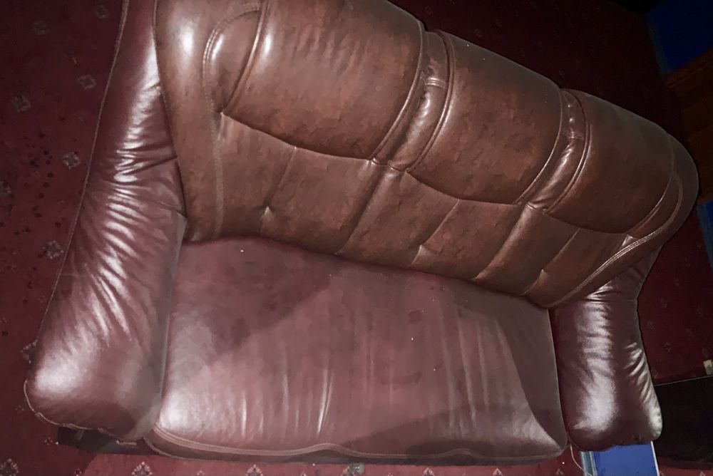 Продам  меблі б/в мʼякі цілі якісні