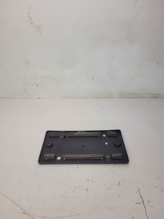 RAMKA TABLICY REJESTRACYJNEJ AUDI A8 A7 4H0827113G