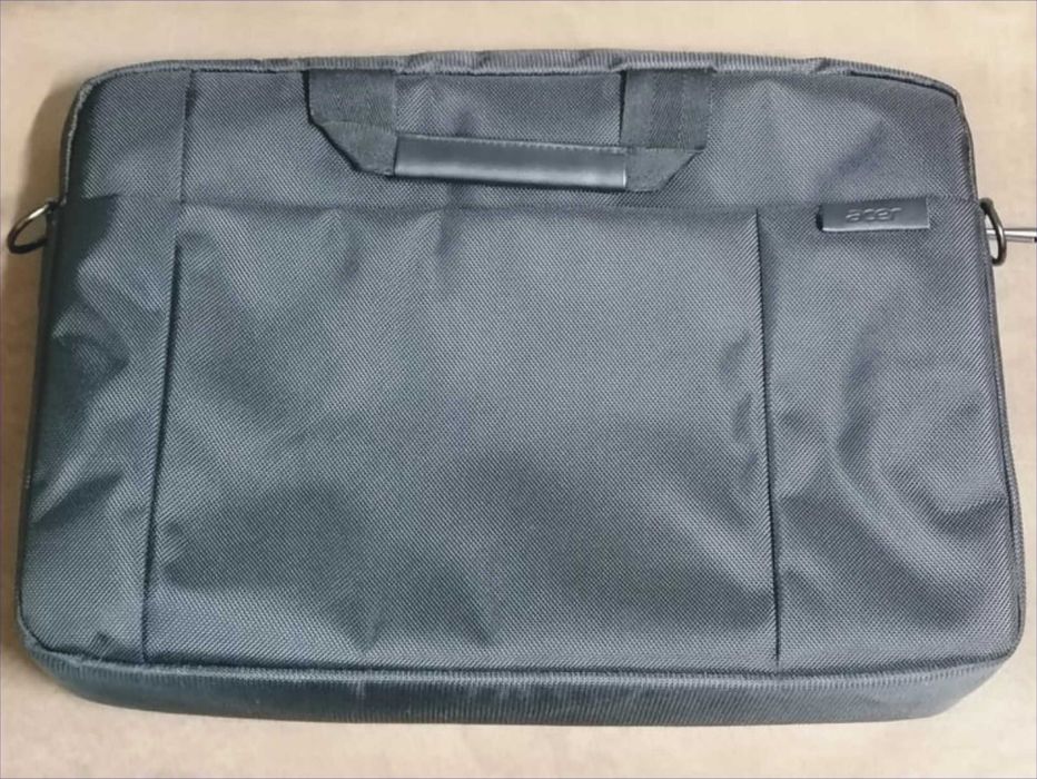 OKAZJA! Zestaw torba na laptopa 15" Acer z dodatkami