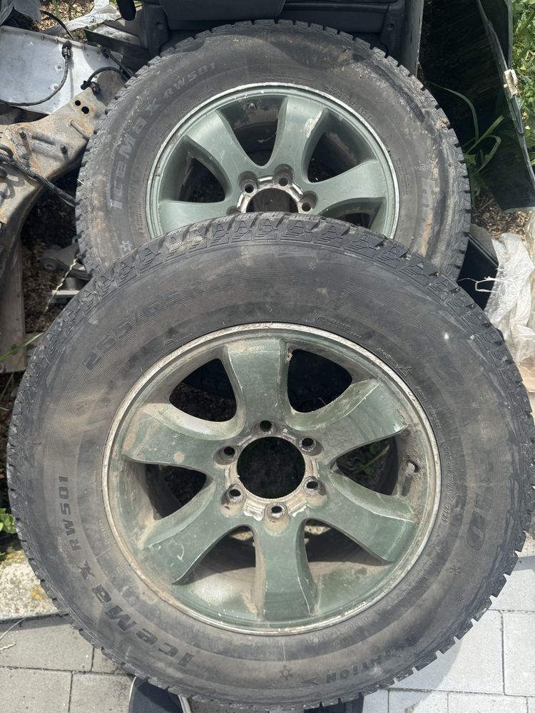 Продам колеса 265/65r17