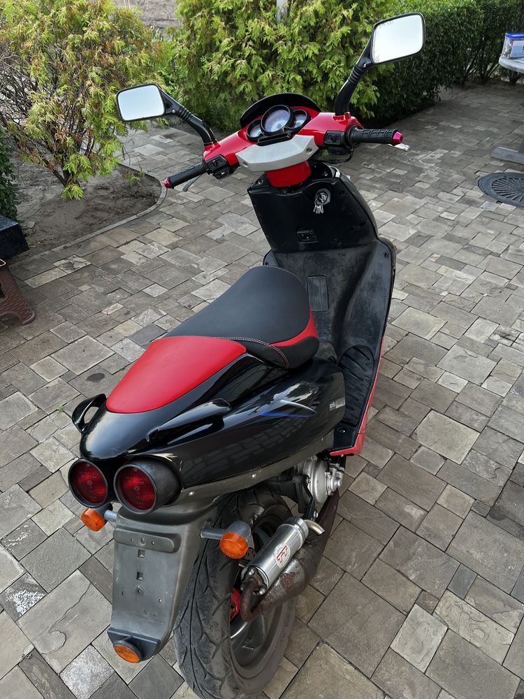 Aprilia SR-50 Итальянец