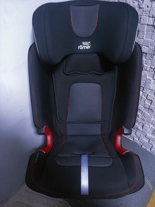 Автокріслао Britax-Romer ADVANSAFIX IV R