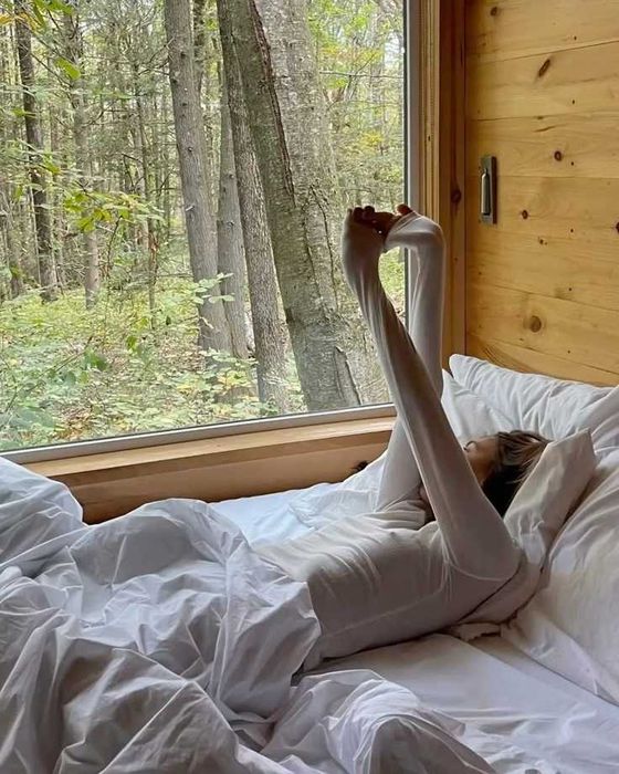 Inflatable Camping Mattress 130×200 cm — Like New