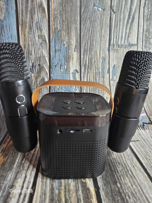 Mini zestaw do karaoke - głośnik i 2 mikrofony