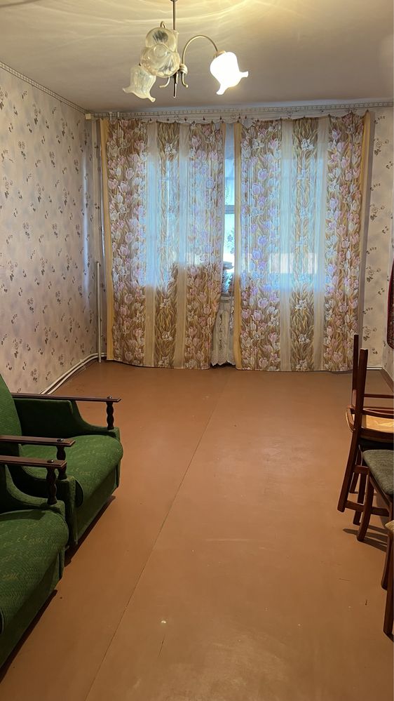 Продам 3-кімнатну квартиру, м. Вільнянськ