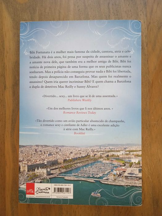 Livro - Reencontro em Barcelona, autoria de Elizabeth Adler