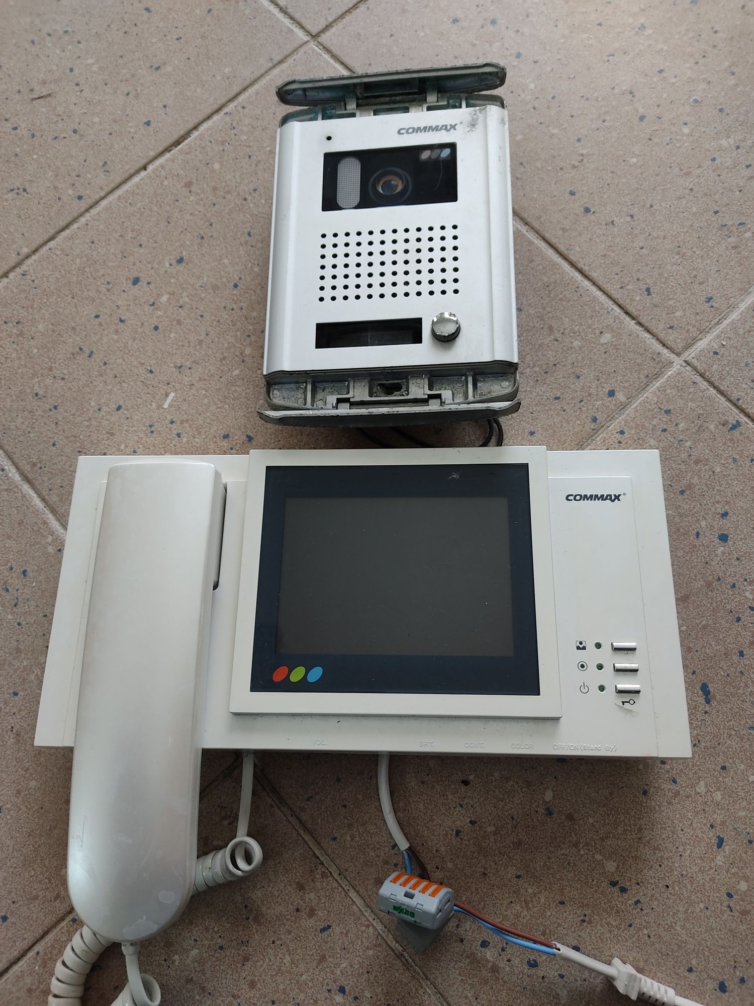 Kite de video porteiro Commax