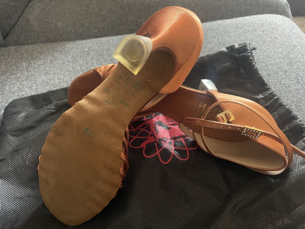 Sapatos de danças latinas, Supadance