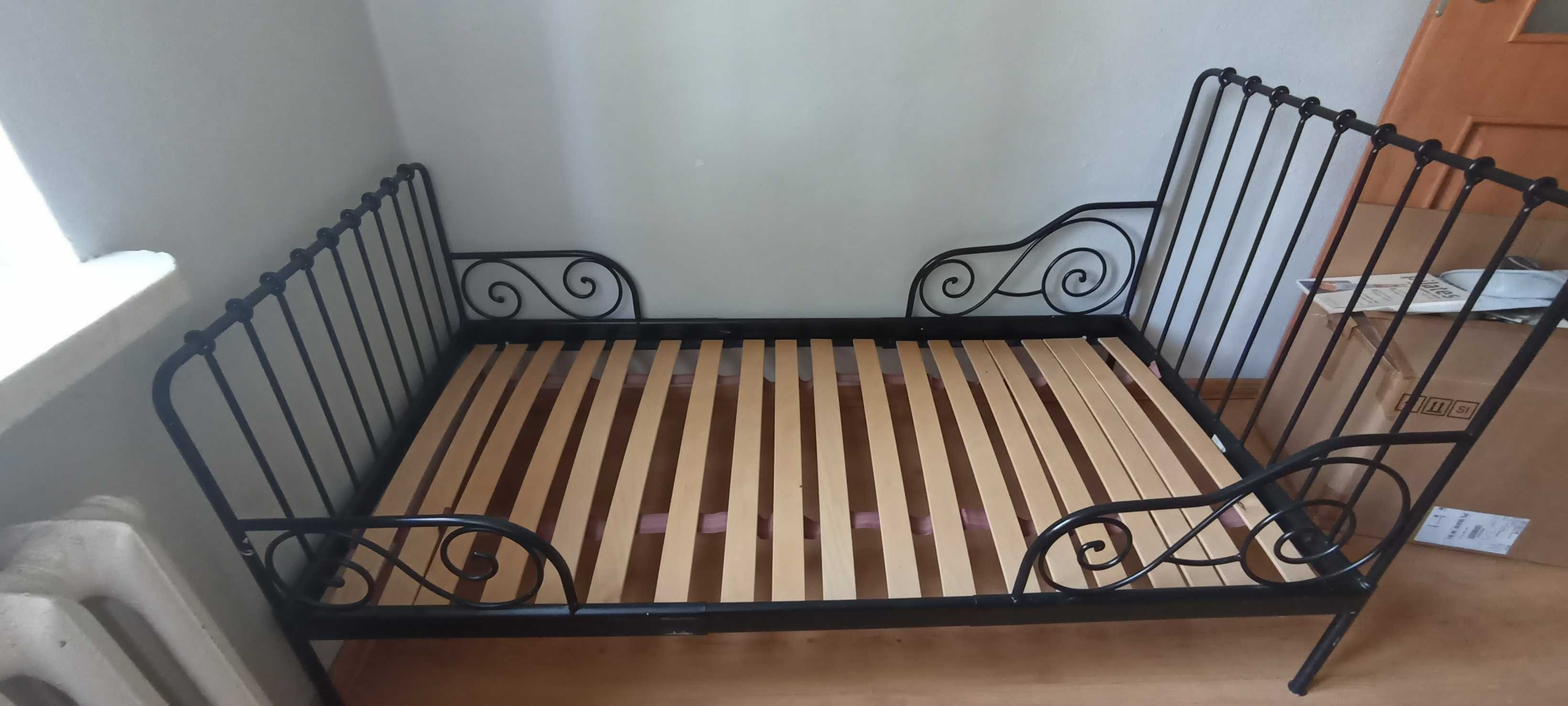 Czarna metalowa rozsuwana rama łóżka Ikea Minnen 80x200cm