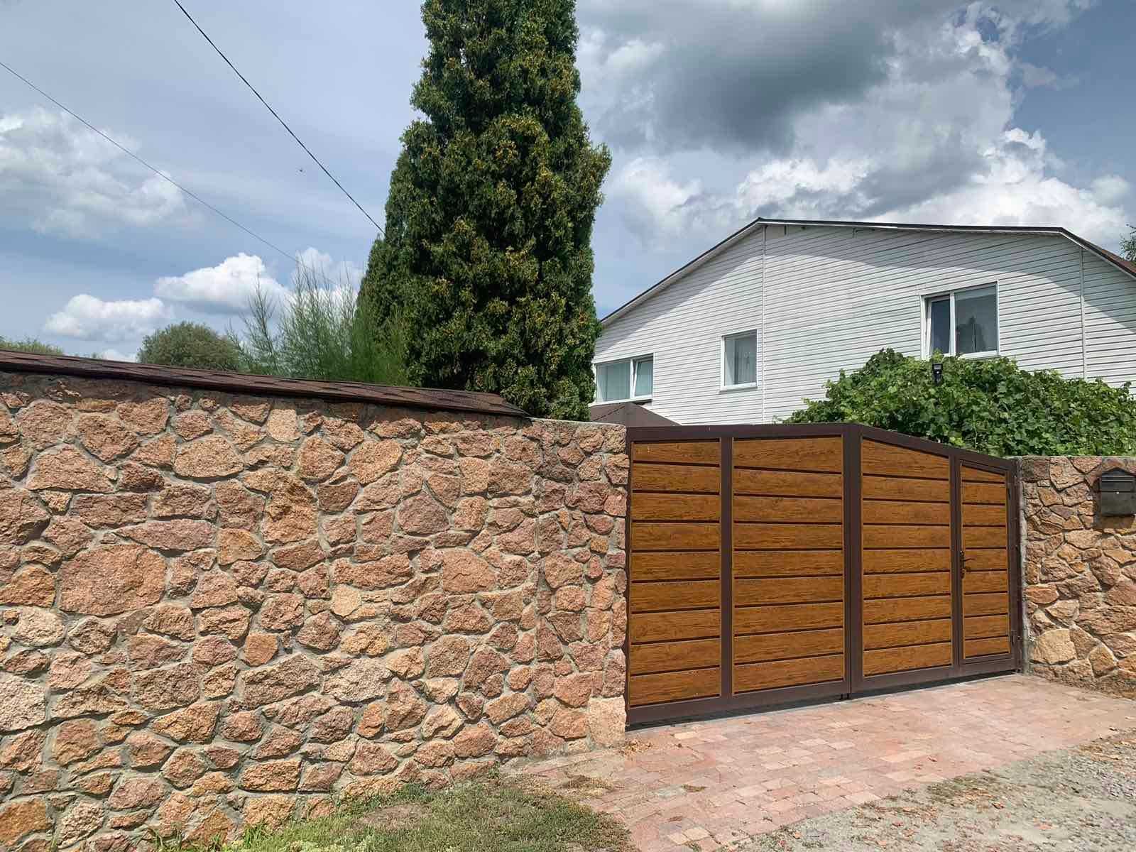 Продам будинок Звягель