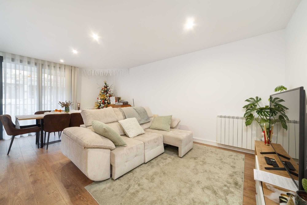 Apartamento T1 - Urbanização de Santa Clara, Parceiros, Leiria