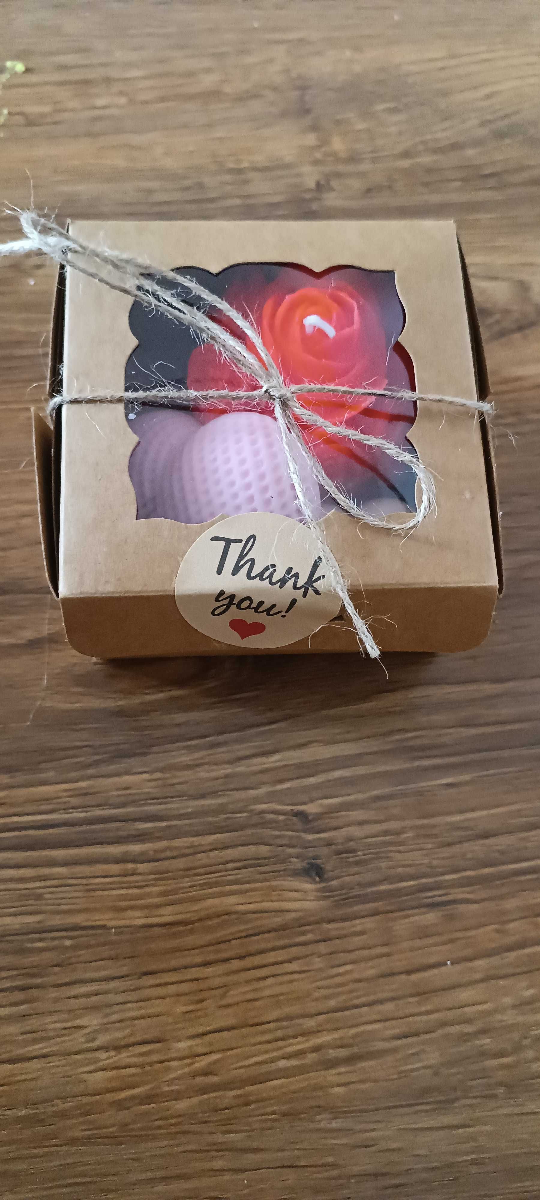 Box handmade że świecami sojowymi