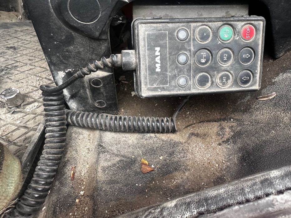 Man 14.284  skrzyniowy