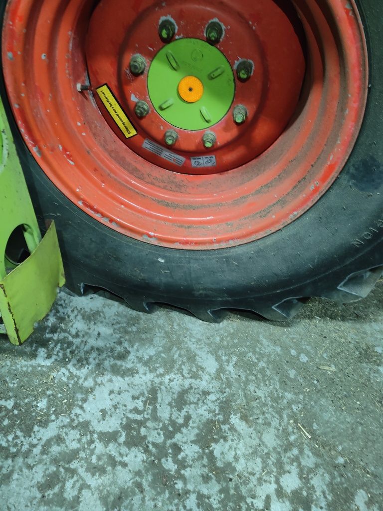 Opony Firestone 23.1-26 Bizon Claas