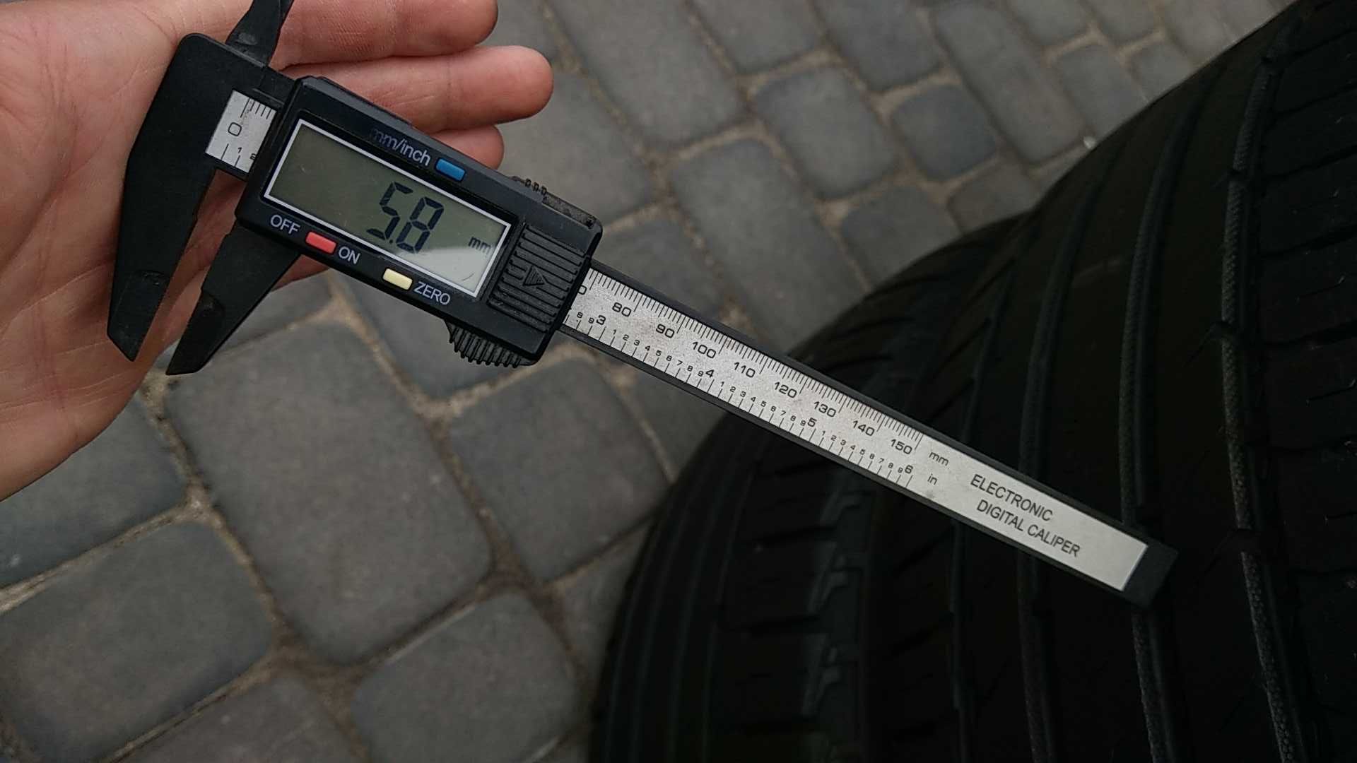 Шини літні NOKIAN Hakka Blue SUV 235/55 r17 5.8mm резина колеса