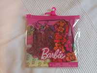 Zestaw ubranek (2 sukienki, buty i torebka) Barbie