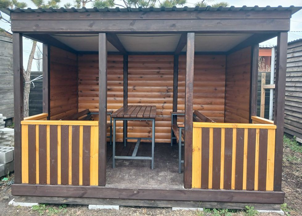 Стіл + лавки,дуб в альтанку,будки собачі.будинки дерев яні.