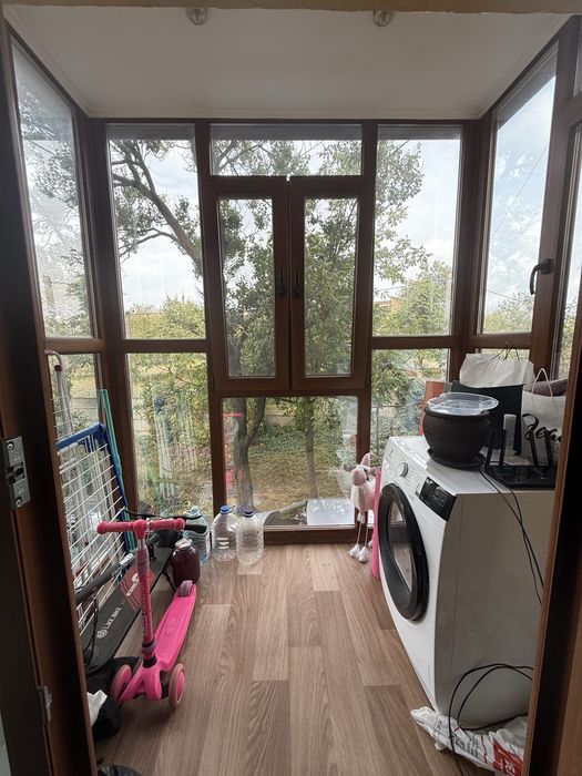 3к.кв з ремонтом , меблями і технікою , вул. Маланюка !