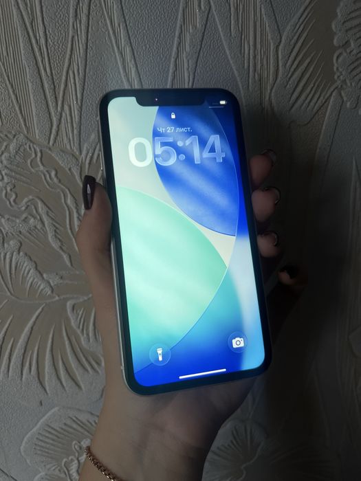 Продаю телефон, IPhone 11