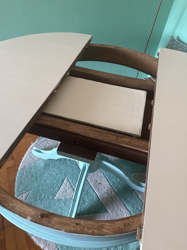 Mesa de jantar redonda/oval