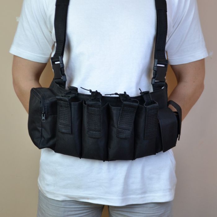 Жилет розвантаження з аптечкою.