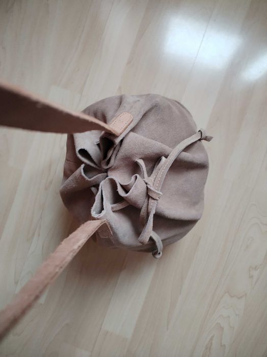 Torebka ZARA  bucket bag / zamszowa