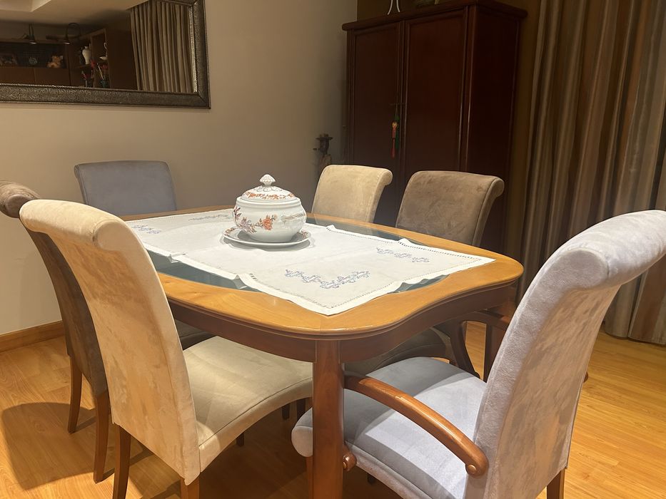 4 cadeiras de sala 2 cores design italiano /cru e marron