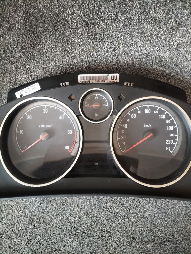 Zestaw startowy Opel Astra H Zafira B 1.9 CDTi 120km