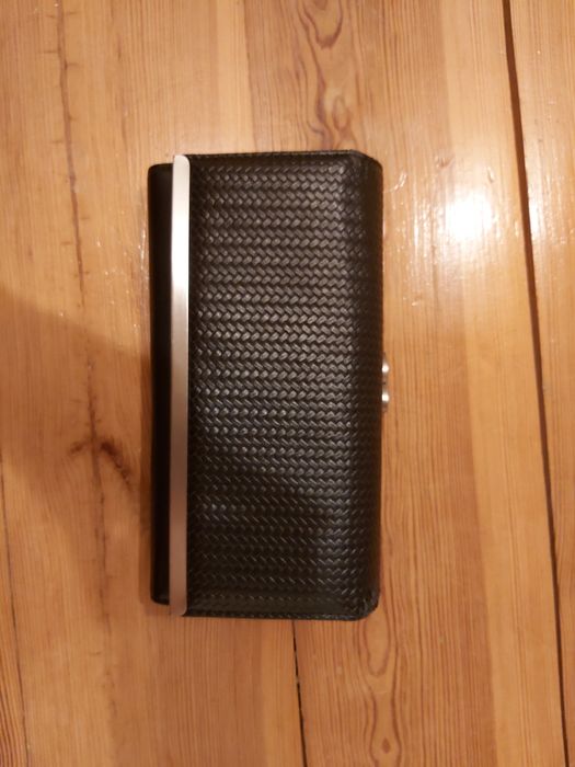 Elegancki Czarny portfel