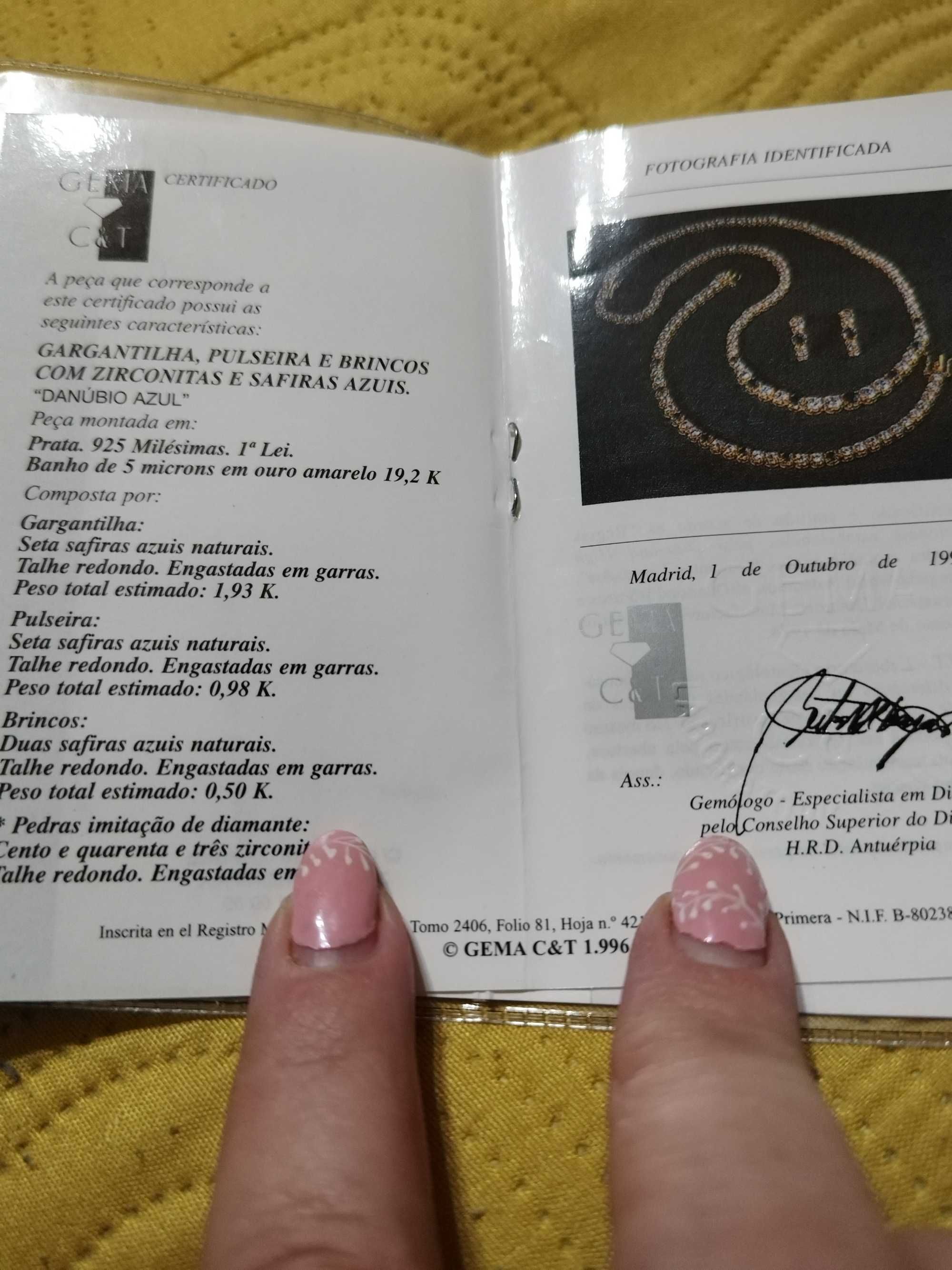 Gargantilha,pulseira e brincos com zicornias e safiras azuis