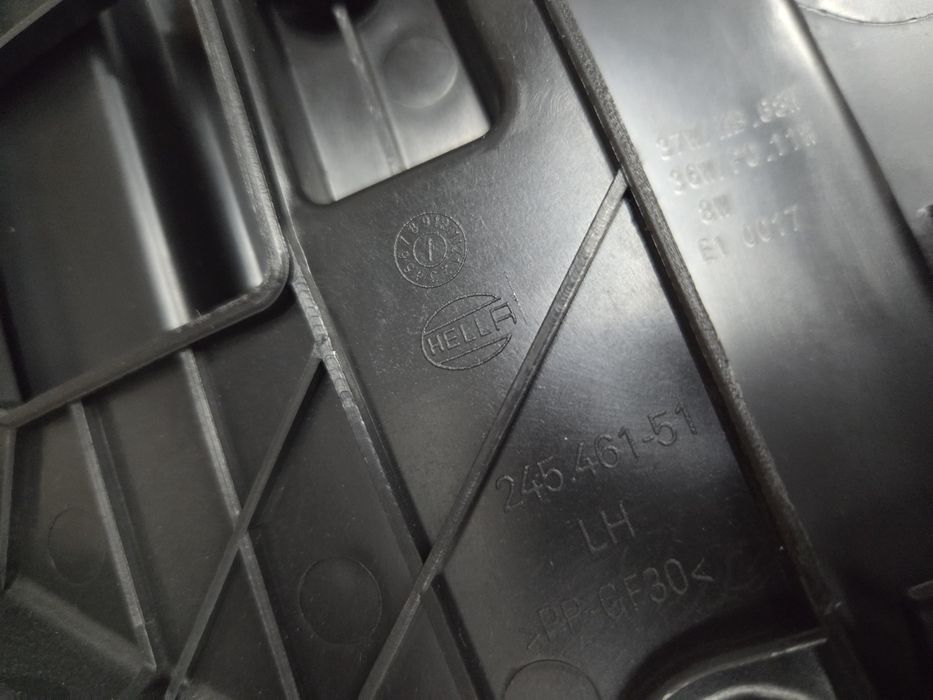 Фари tesla model 3 y лінза матричні Оригінал HELLA не мексика