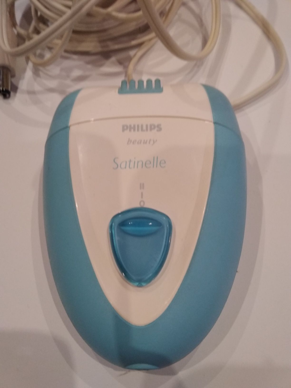 Depilator Philips Satinelle HP 6408.