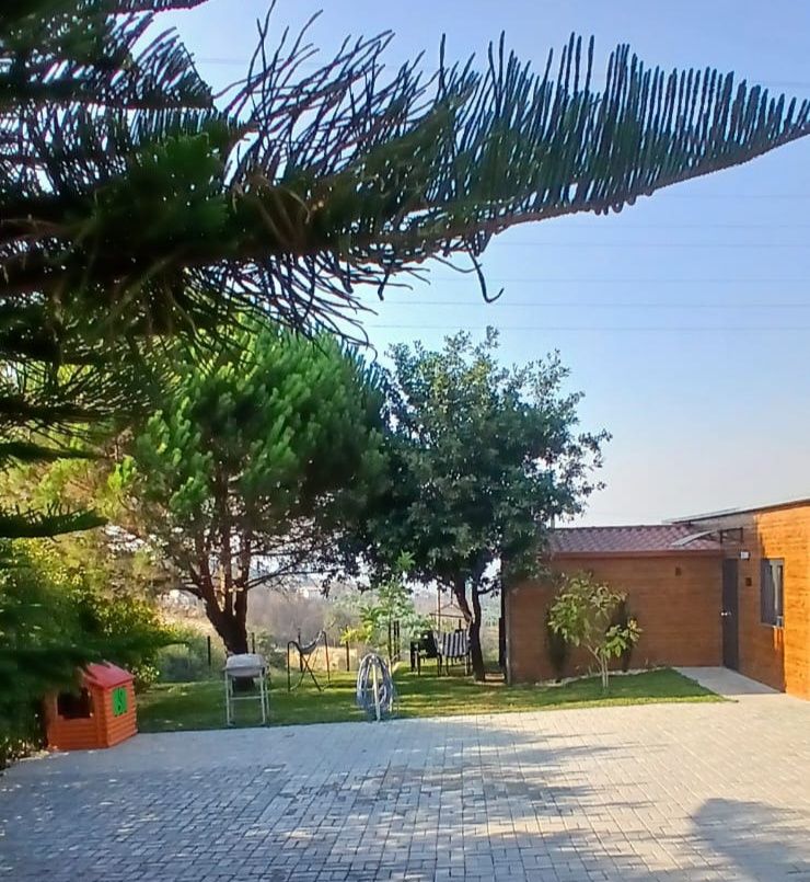 Refúgio da pinheira, chalé com piscina