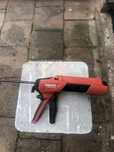 Sprzedam wyciskacz do kleju hilti typ HDM 330