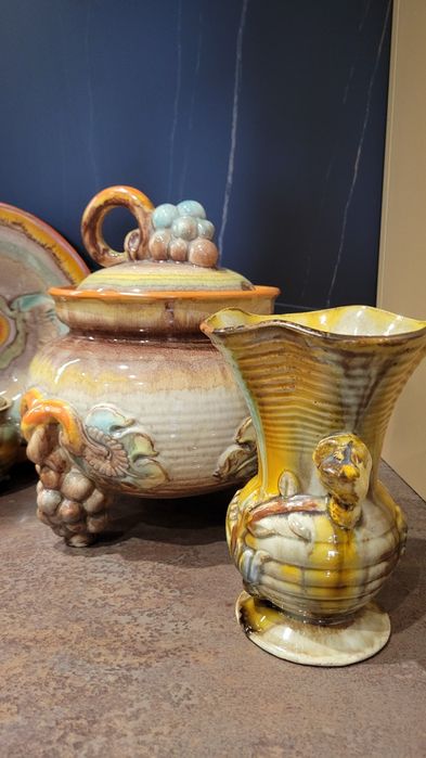 Piękny  niepowtarzalny Komplet przedwojenny dekoracyjny. Porcelana .