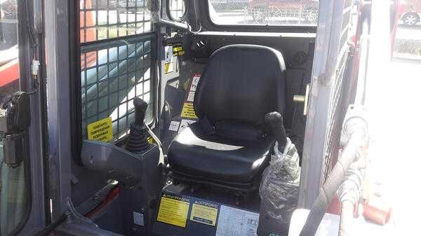 Гусеничний навантажувач Takeuchi TL150 оренда