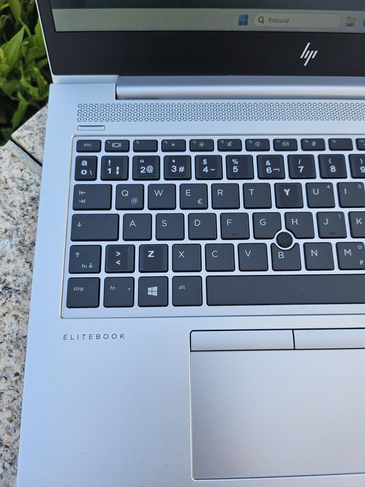 Computador Portátil HP i5 com 16GB RAM como NOVO