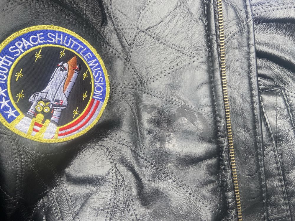 Куртка бомбер Alpha Industries NASA кожа