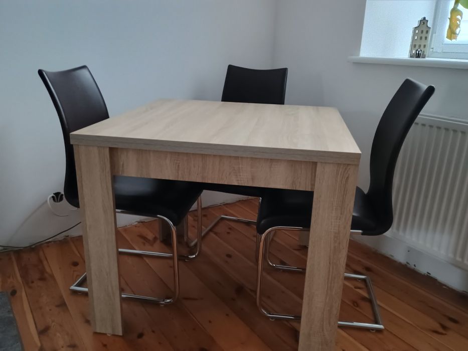 Sprzedam zestaw mebli pokojowych+ stół i krzesła